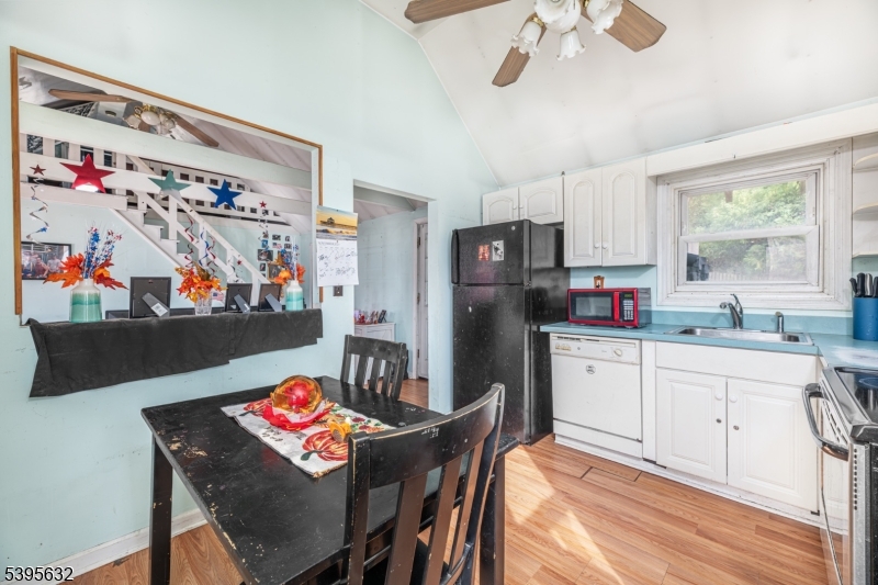 Beautiful Highland Lakes - Residential