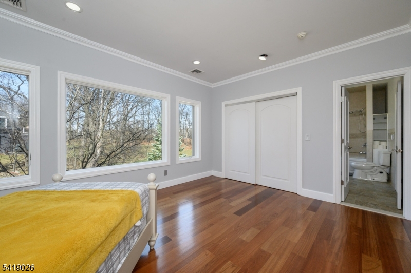 Woodland Park, New Jersey, 07424, United States, 5 Bedrooms Bedrooms, ,5 BathroomsBathrooms,Residential,Active,2036380
