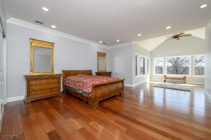 Woodland Park, New Jersey, 07424, United States, 5 Bedrooms Bedrooms, ,5 BathroomsBathrooms,Residential,Active,2036380