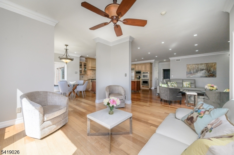 Woodland Park, New Jersey, 07424, United States, 5 Bedrooms Bedrooms, ,5 BathroomsBathrooms,Residential,Active,2036380