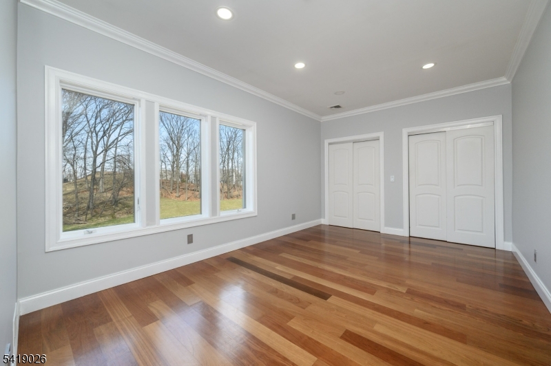 Woodland Park, New Jersey, 07424, United States, 5 Bedrooms Bedrooms, ,5 BathroomsBathrooms,Residential,Active,2036380