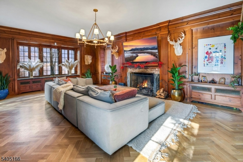 Llewellyn Park - Residential