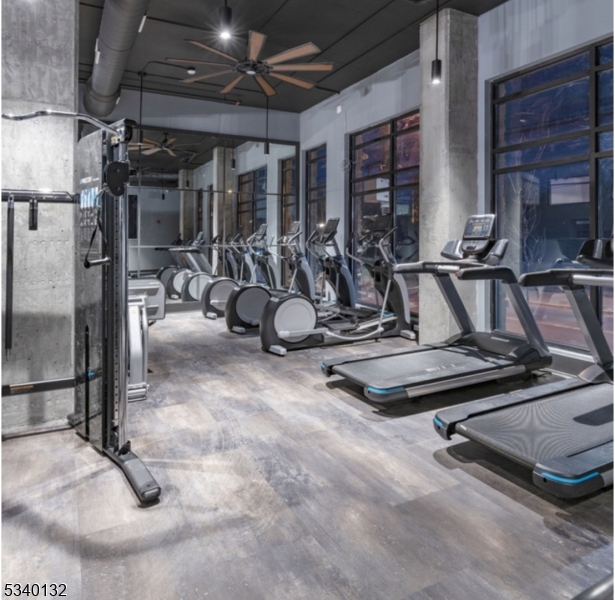 VINTY - Residential Lease