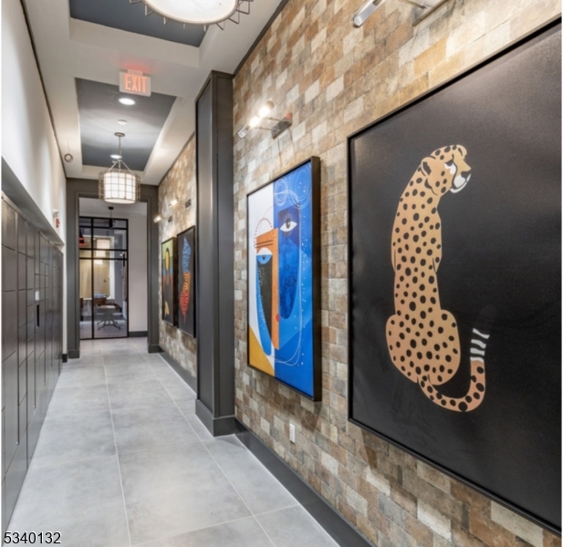 VINTY - Residential Lease