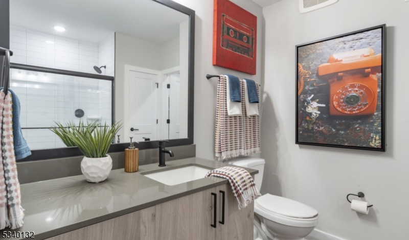 VINTY - Residential Lease