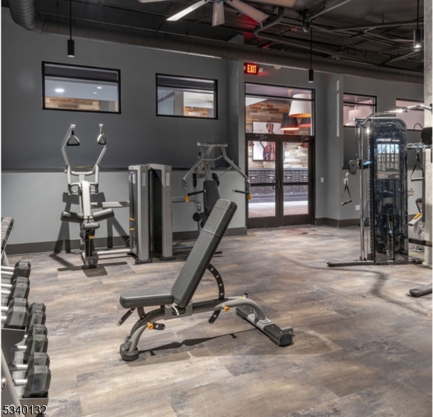 VINTY - Residential Lease