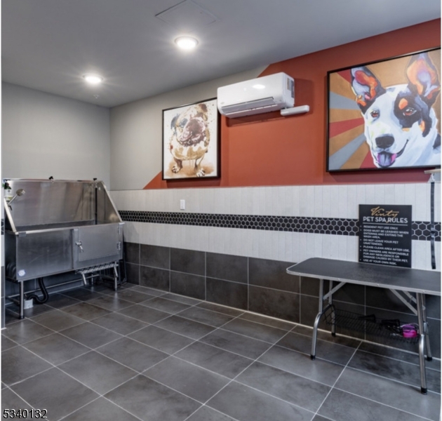 VINTY - Residential Lease