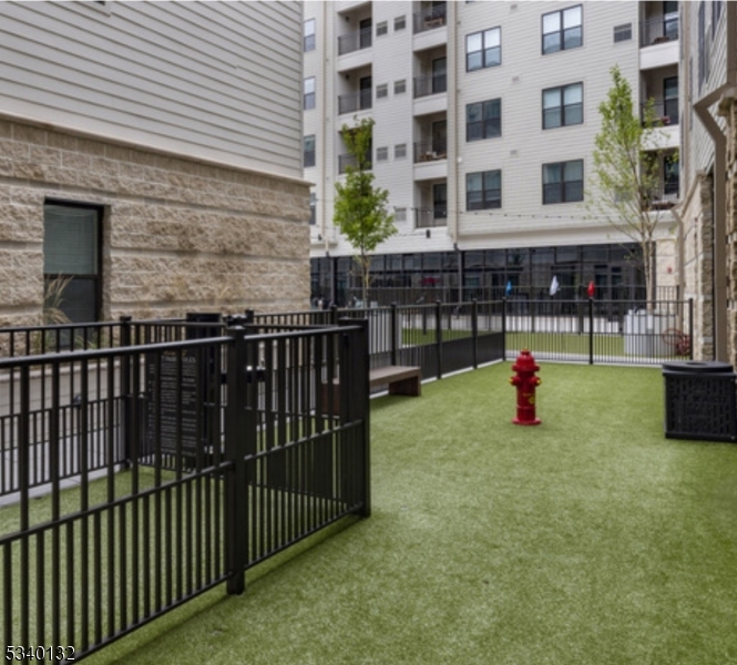 VINTY - Residential Lease