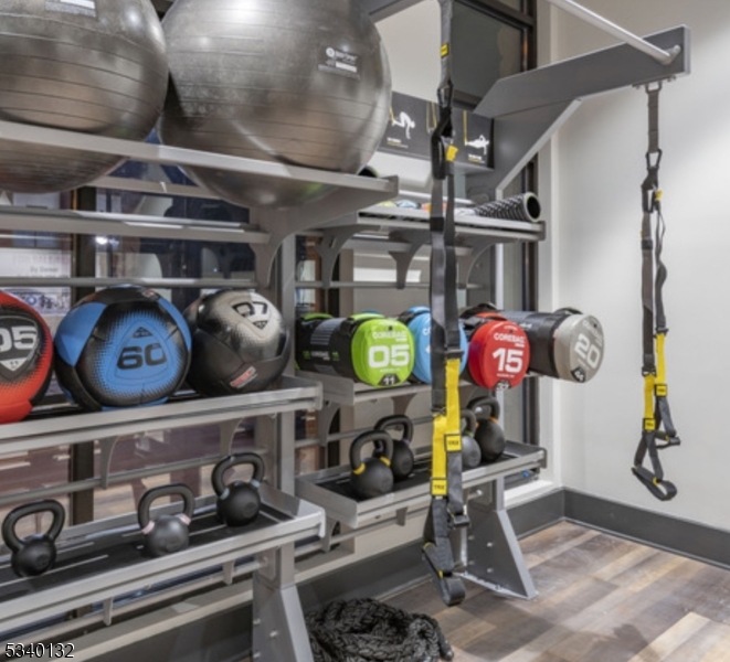 VINTY - Residential Lease