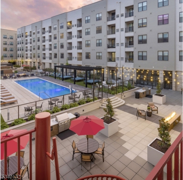 VINTY - Residential Lease