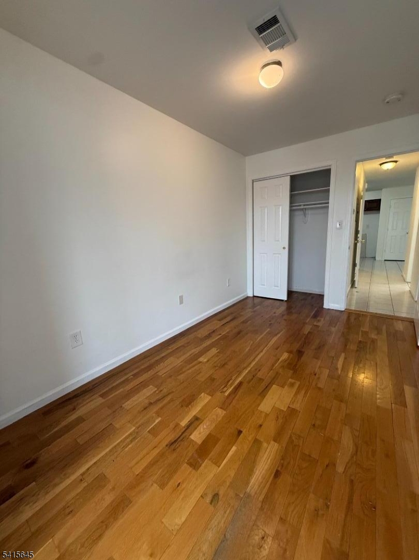 Elmora - Residential Lease