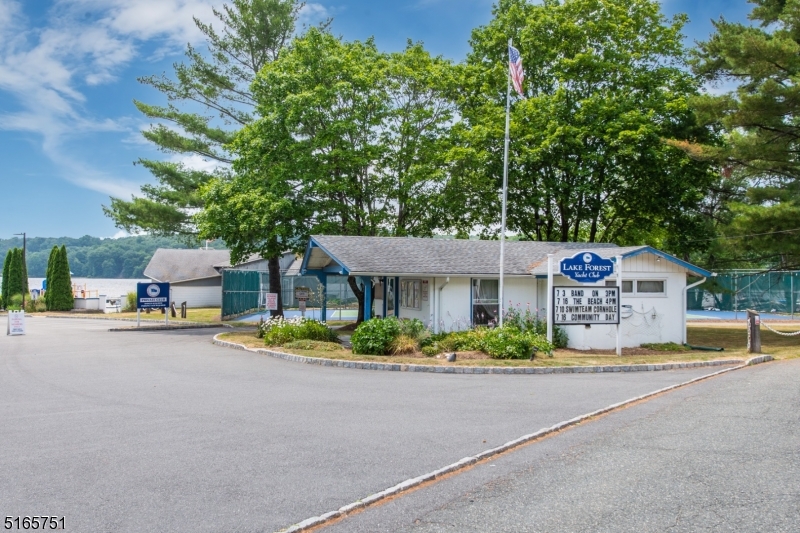 Lake Forest - Residential