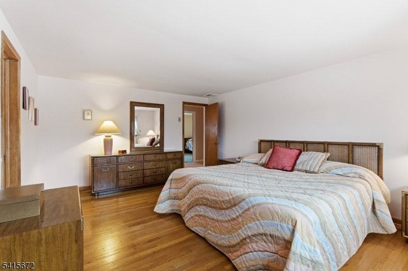 SUCCASUNNA - Residential