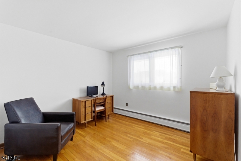 SUCCASUNNA - Residential