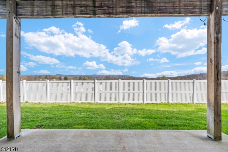 ARGONNE WOODS - Residential