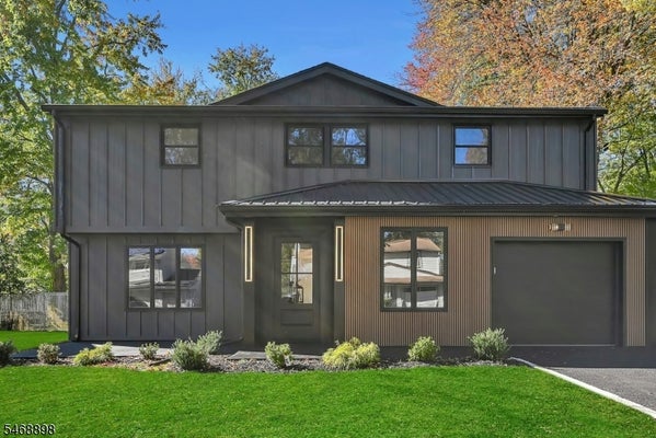 236 CAMPORA DR, NORTHVALE, NJ 07647 - Image 8fa4da856b00250e33a8074f8e85f97e/1020797041