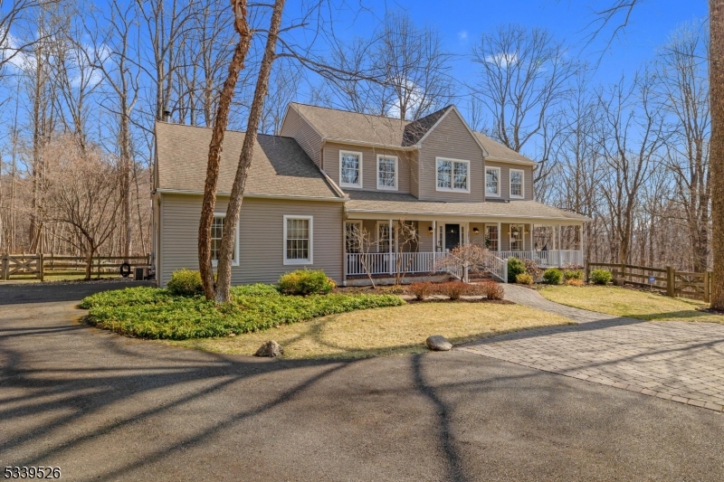 281 Fairview Ave