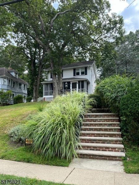 68 Forest Ave