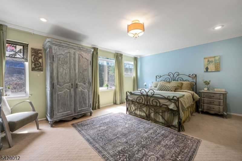 Lindsley Heights - Residential