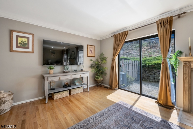 Lindsley Heights - Residential