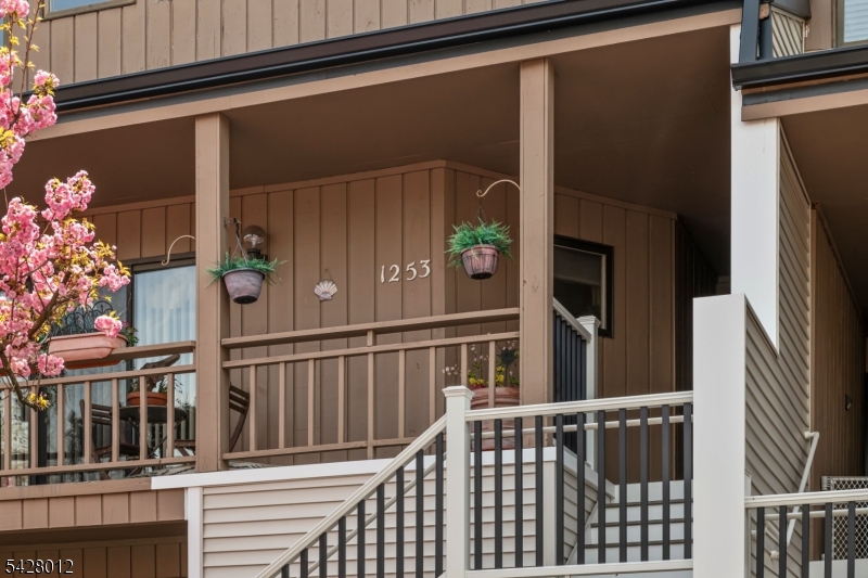 Lindsley Heights - Residential
