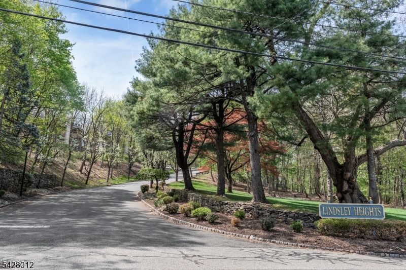 Lindsley Heights - Residential