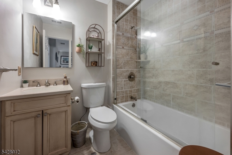 Lindsley Heights - Residential