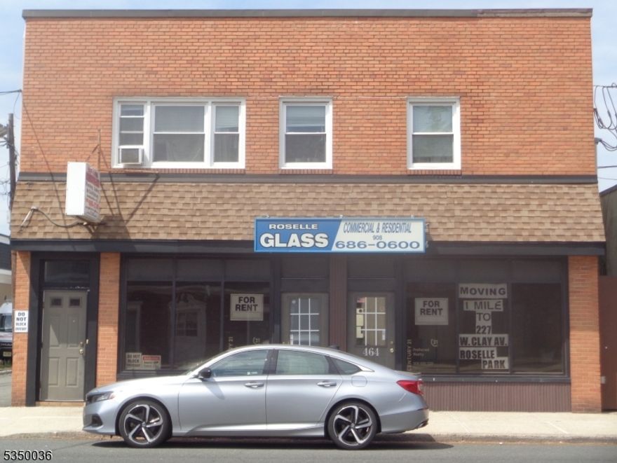 Fabulous opportunity for general office space between Wine Depot and Cioffi's, approx 450 sf.  High visibility, main street business area, ground level with two street entrances. Overhead sign remains in place for new tenant to change the business name. Street parking. Rent includes water and hot water. Tenant pays electric which includes lights, heat and air conditioning. No cooking. Landlord prefers lease for minimum two years. Credit score 700+. Not suitable for a hair salon.