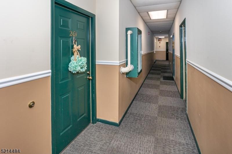 Schoolhouse Plaza - Residential