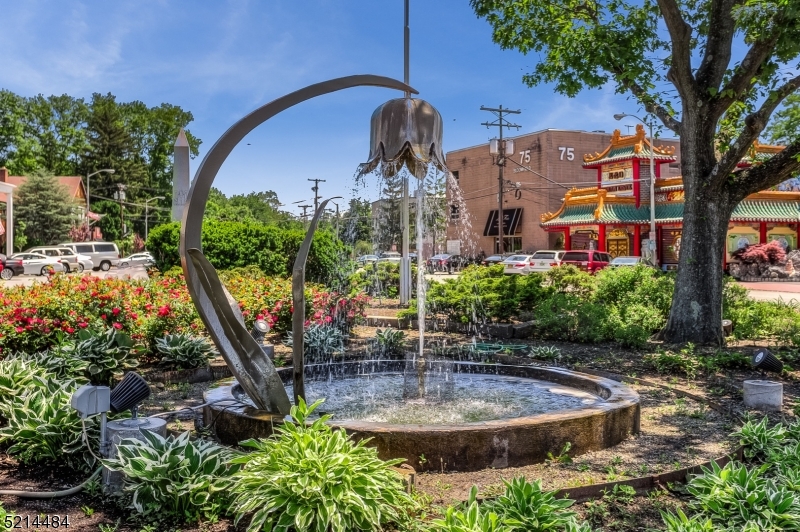 Schoolhouse Plaza - Residential