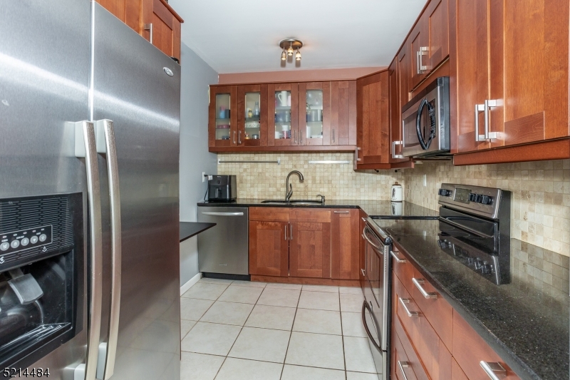 Schoolhouse Plaza - Residential