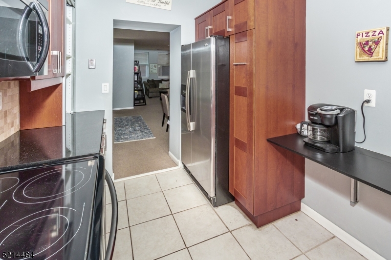 Schoolhouse Plaza - Residential