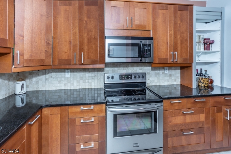 Schoolhouse Plaza - Residential