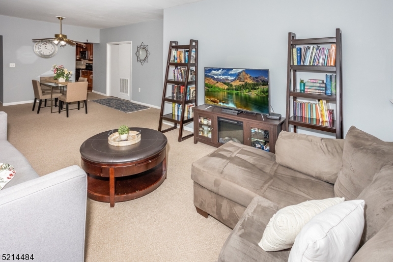 Schoolhouse Plaza - Residential