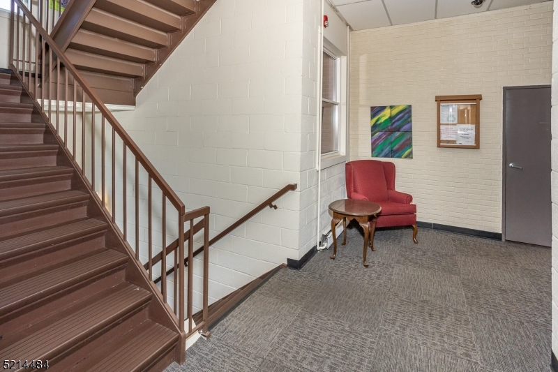 Schoolhouse Plaza - Residential