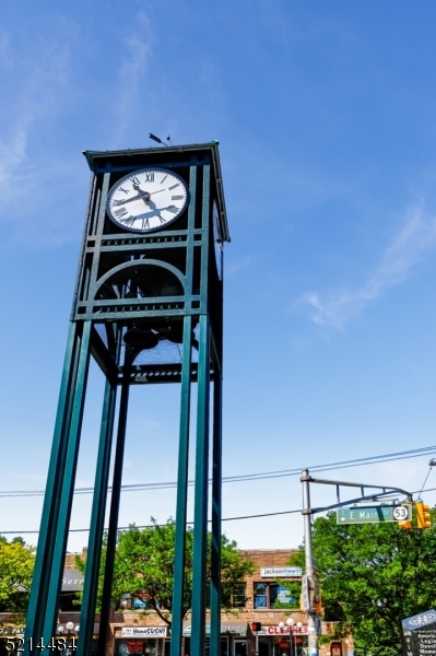 Schoolhouse Plaza - Residential