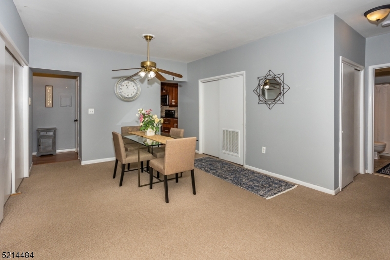 Schoolhouse Plaza - Residential