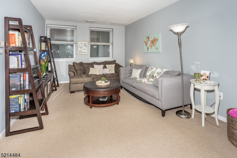 Schoolhouse Plaza - Residential