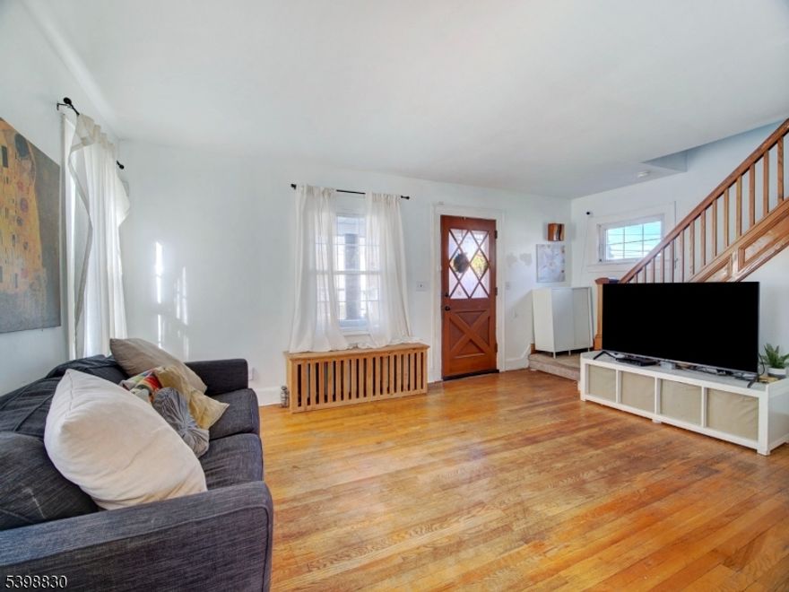 Welcome to 723 Kingston Ave a fantastic opportunity to own your own space at a great value. This 2-bedroom home features a versatile small office, 2 full baths, a convenient laundry room, and a spacious rec room in the basement. A large eat-in kitchen provides plenty of room for gatherings, and the inviting front porch adds a charming outdoor living space. This property is packed with potential an ideal condo alternative for anyone seeking comfort, flexibility, and a place to truly make their own.