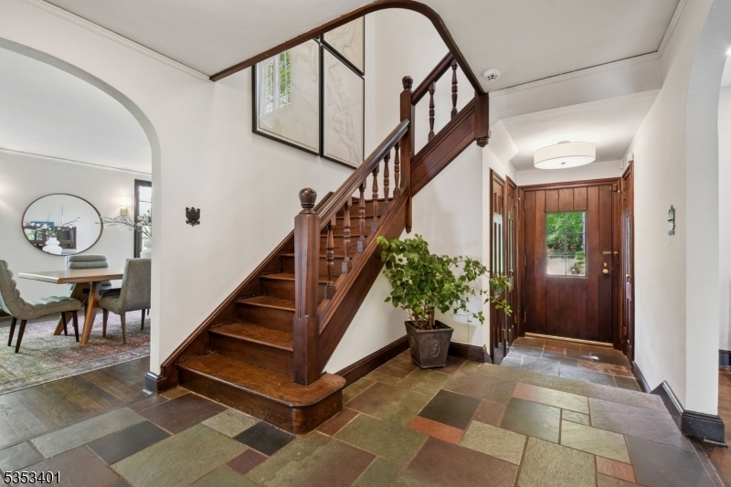 141 Summit Ave
