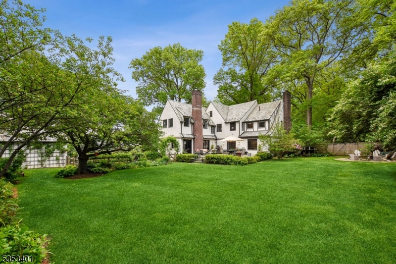 141 Summit Ave