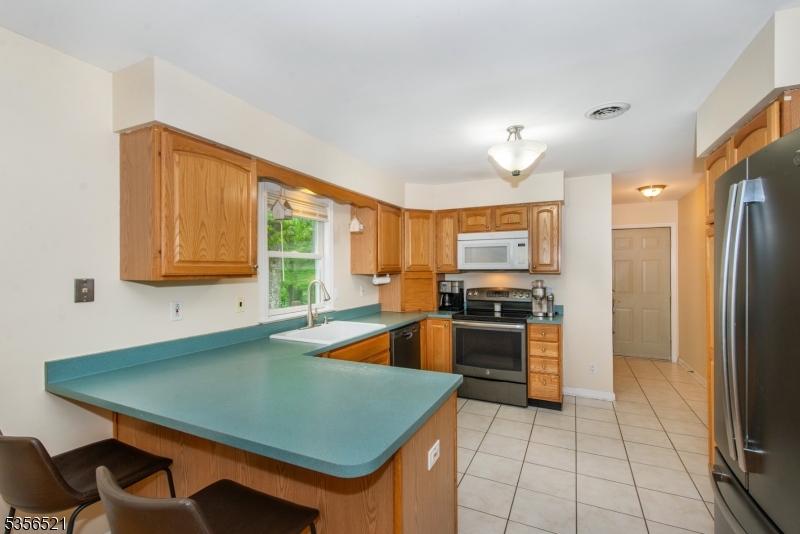 19 Esther Dr