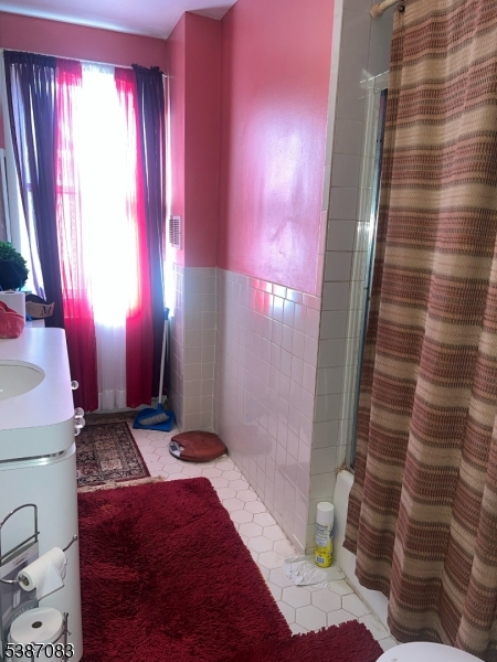 Seven Oaks - Residential