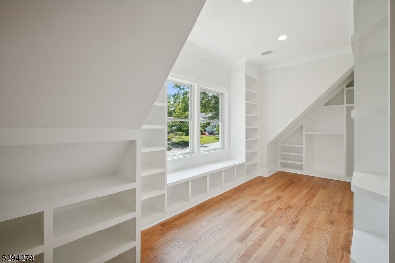 Collins - Residential