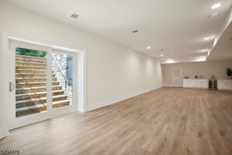 Collins - Residential