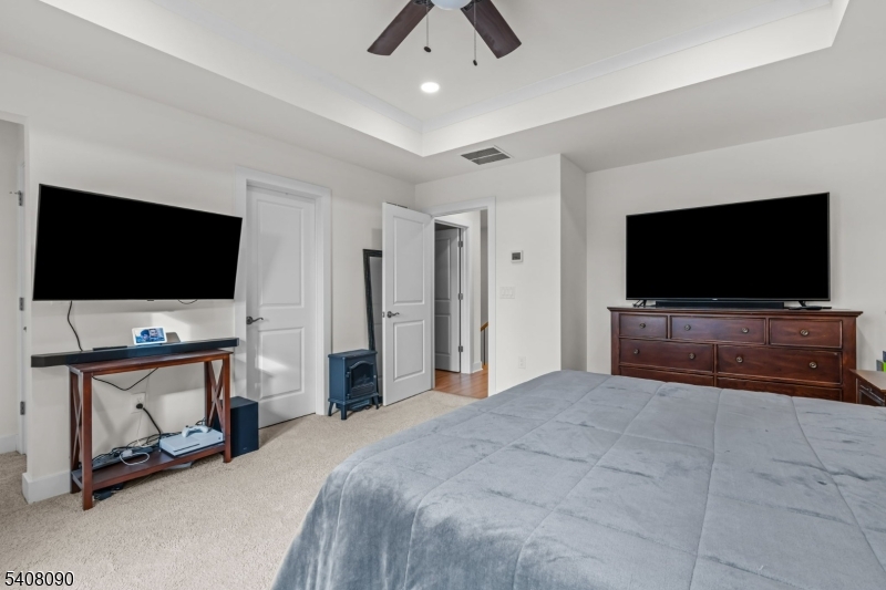 Montgomery Crossing - Residential