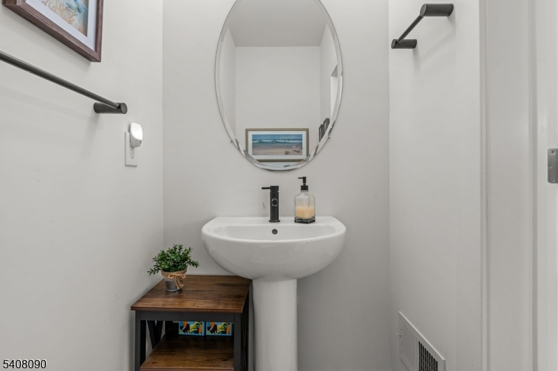 Montgomery Crossing - Residential