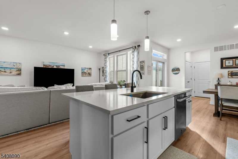 Montgomery Crossing - Residential