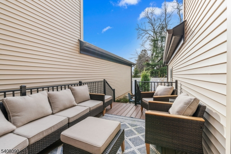 Montgomery Crossing - Residential