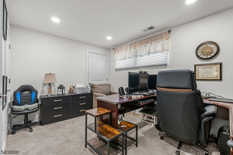 Montgomery Crossing - Residential